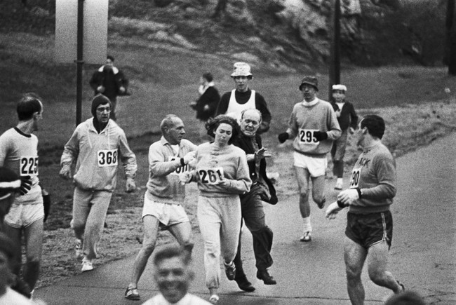 14. Kathrine Switzer, the first woman that run the Boston Marthon