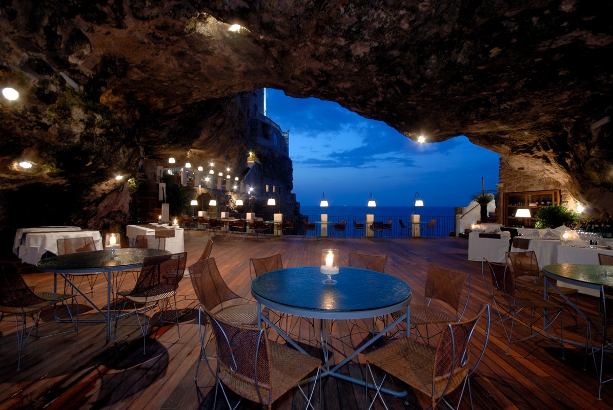 27. Hotel Ristorante Grotta Palazzese, Italy