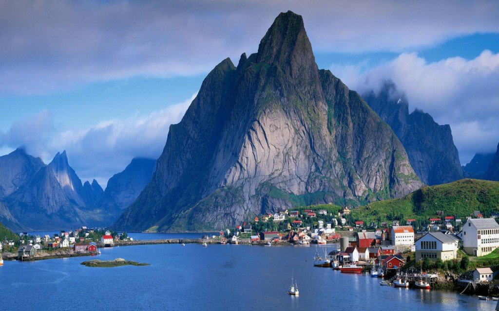 6. Reine, Norway